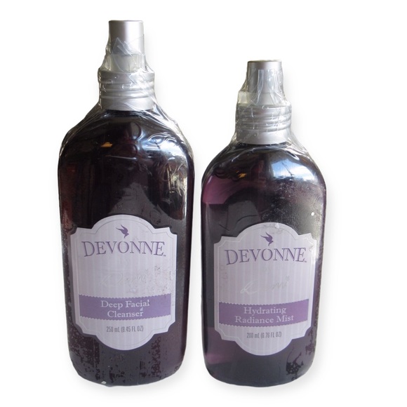 Devonne By Demi Lot Face Cleanser And Hydrating Mist - Picture 4 of 4